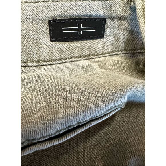 Liverpool women’s green jeans with zippers at ankle and several cute pockets, si - Picture 4 of 9